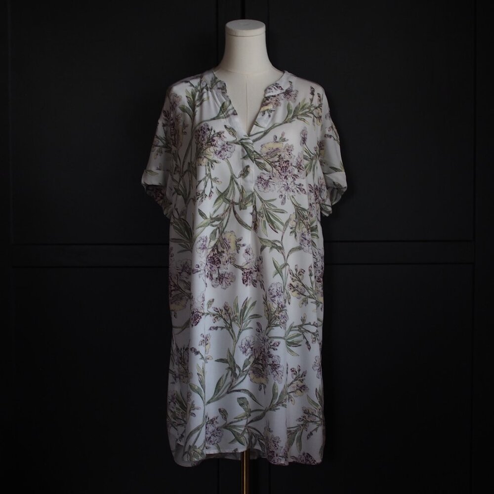H&M | Floral Shift Dress